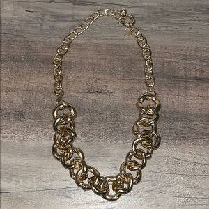 Express Chunky Gold Chain Necklace